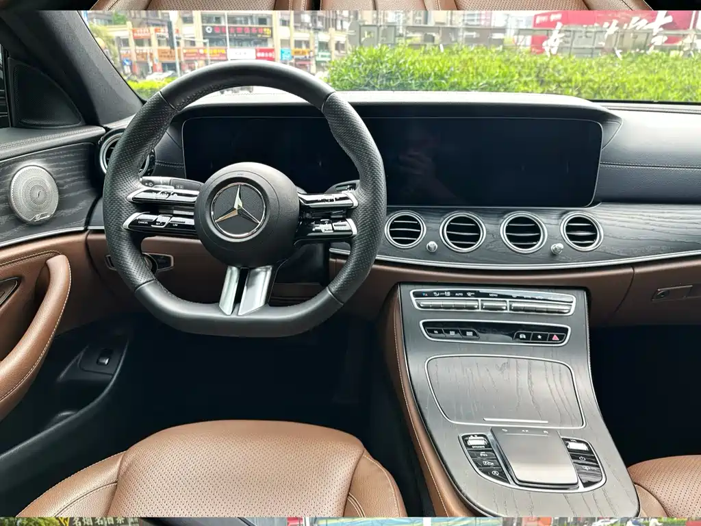 Mercedes-Benz E-Class 2023 — фото 6