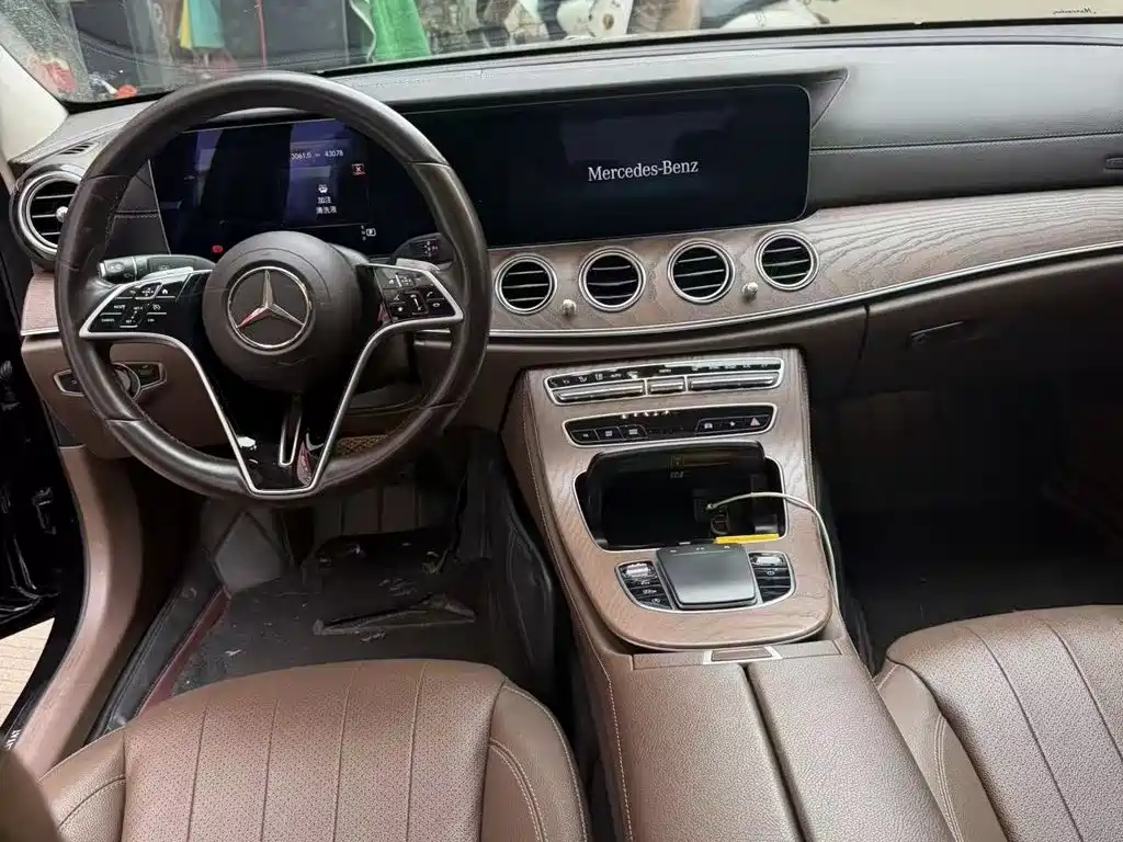 Mercedes-Benz E-Class 2023