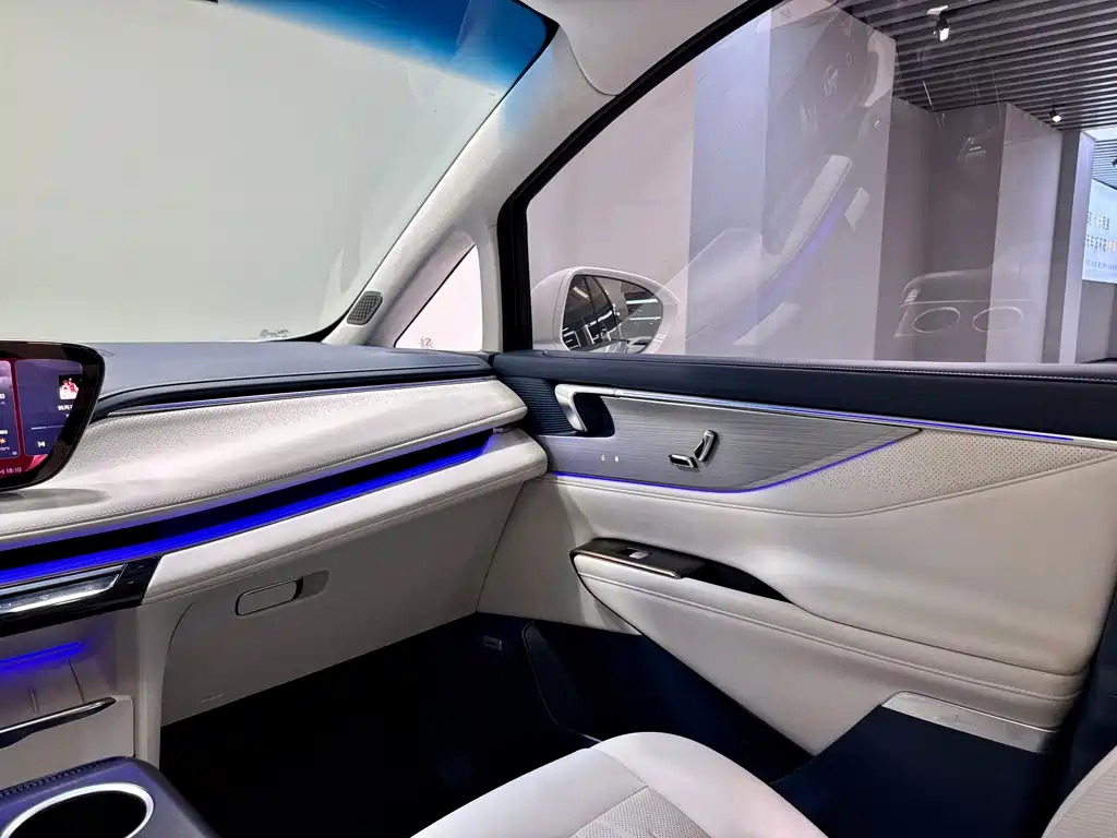 Buick GL8 New Energy 2025 — фото 23