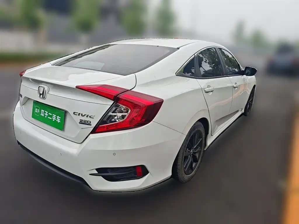 Honda Civic 2020 — фото 4