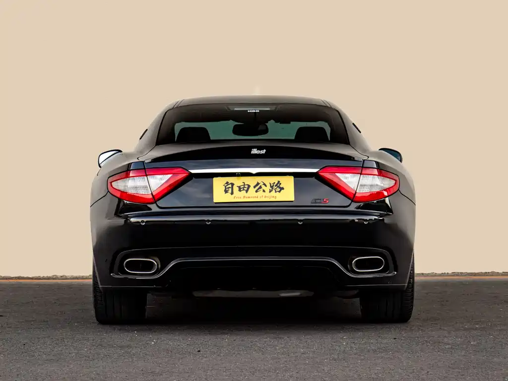 Maserati Granturismo 2018 — фото 16