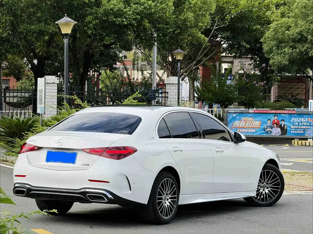 Mercedes-Benz C-Class 2023 — фото 8
