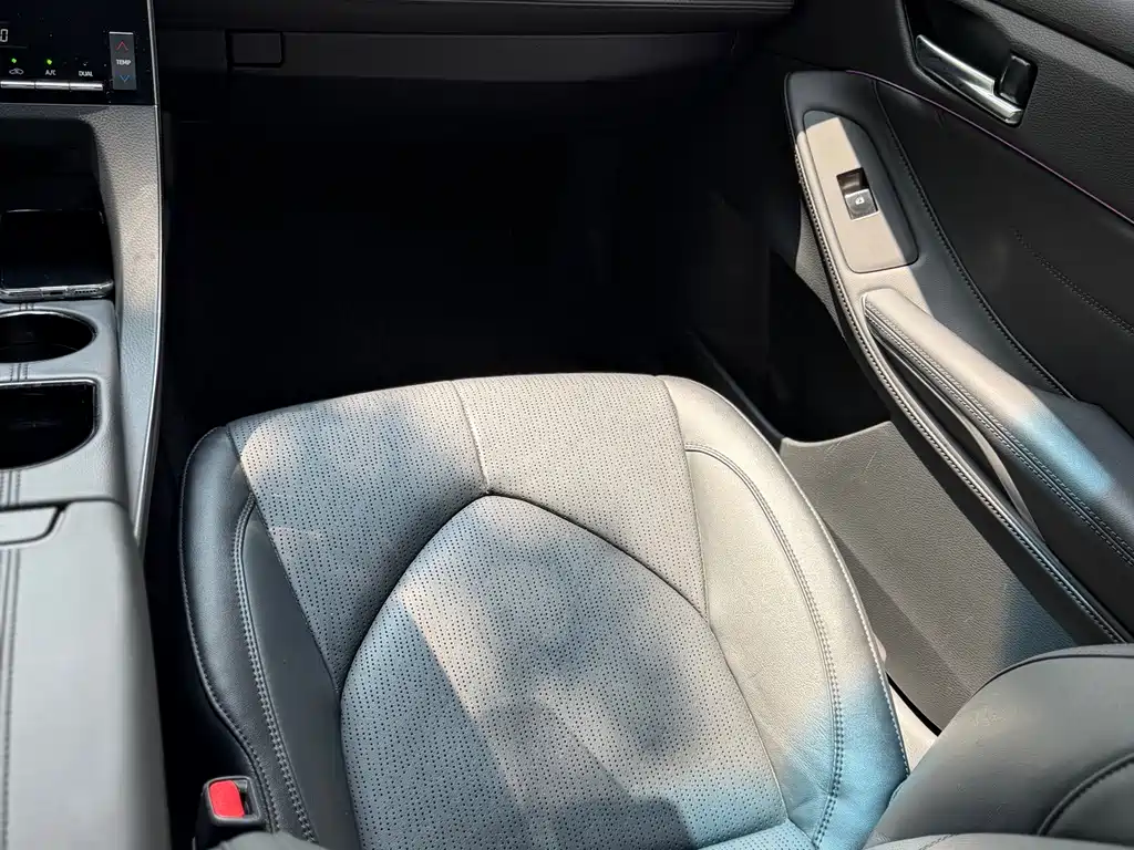 Toyota Avalon 2020 — фото 14