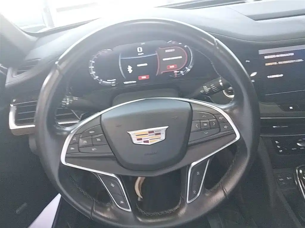 Cadillac CT6 2023 — фото 11