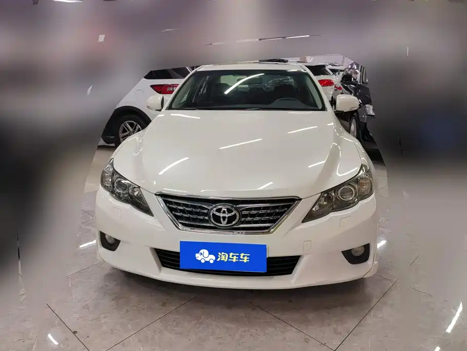 Toyota Reiz 2013