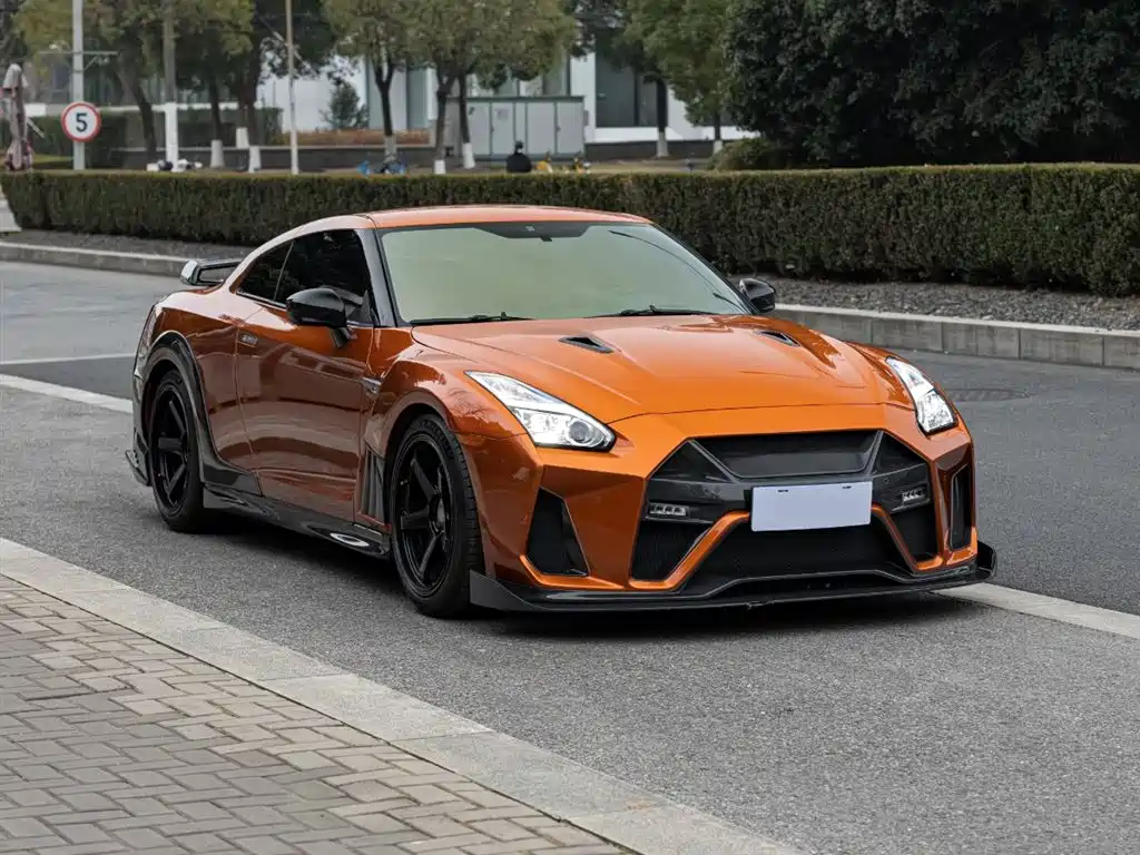 Nissan GT-R 2018 — фото 3