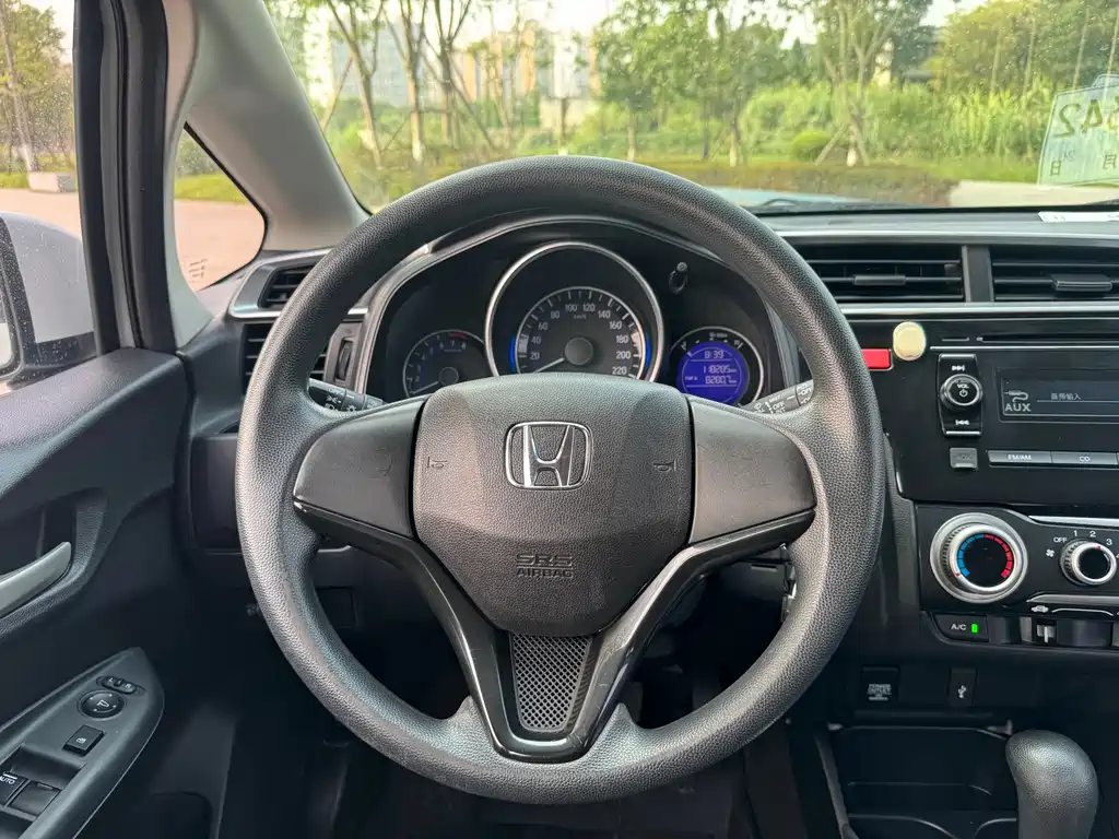 Honda Fit 2016 — фото 16