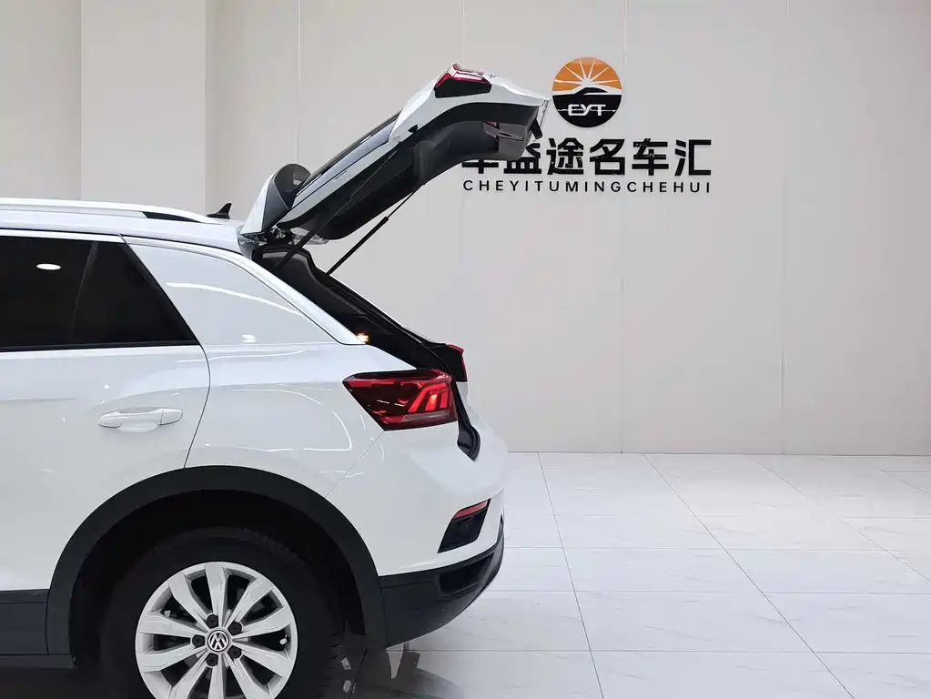 Volkswagen T-Roc 2019 — фото 11