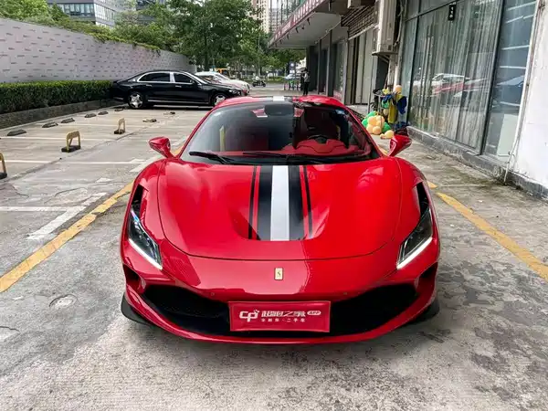 Ferrari F8 2020