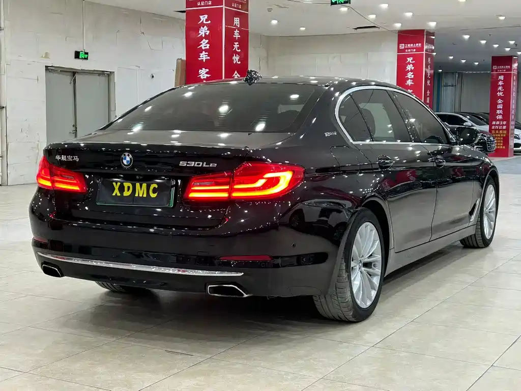 BMW 5 Series New Energy 2019 — фото 4