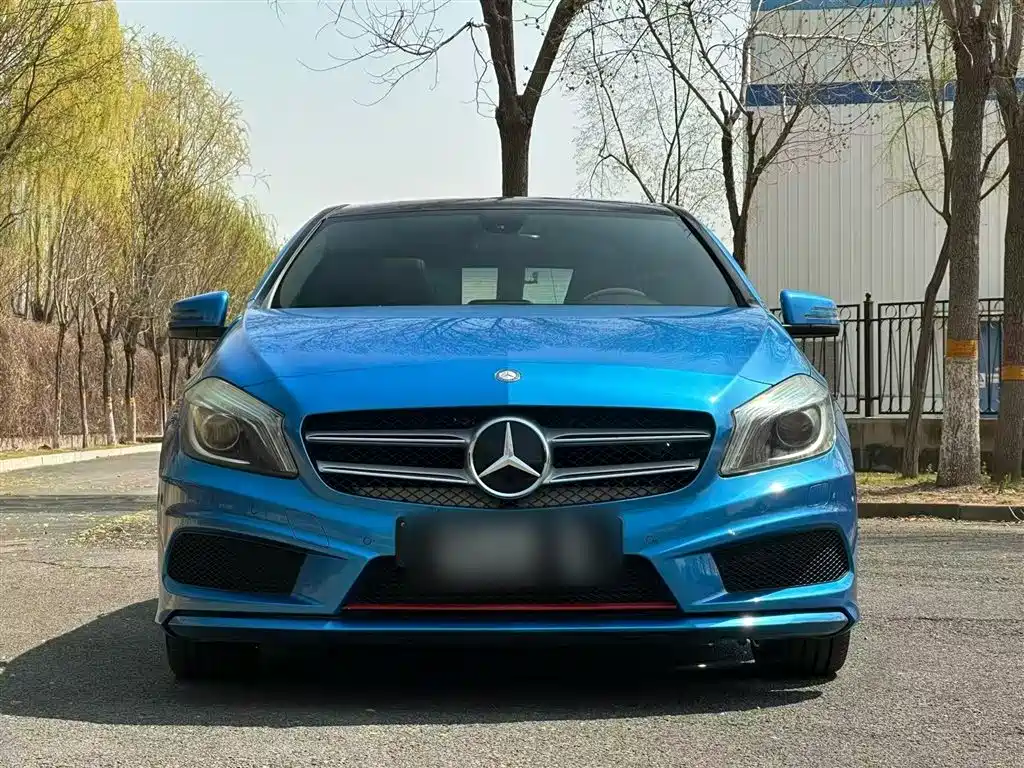 Mercedes-Benz A-Class 2015 — фото 14