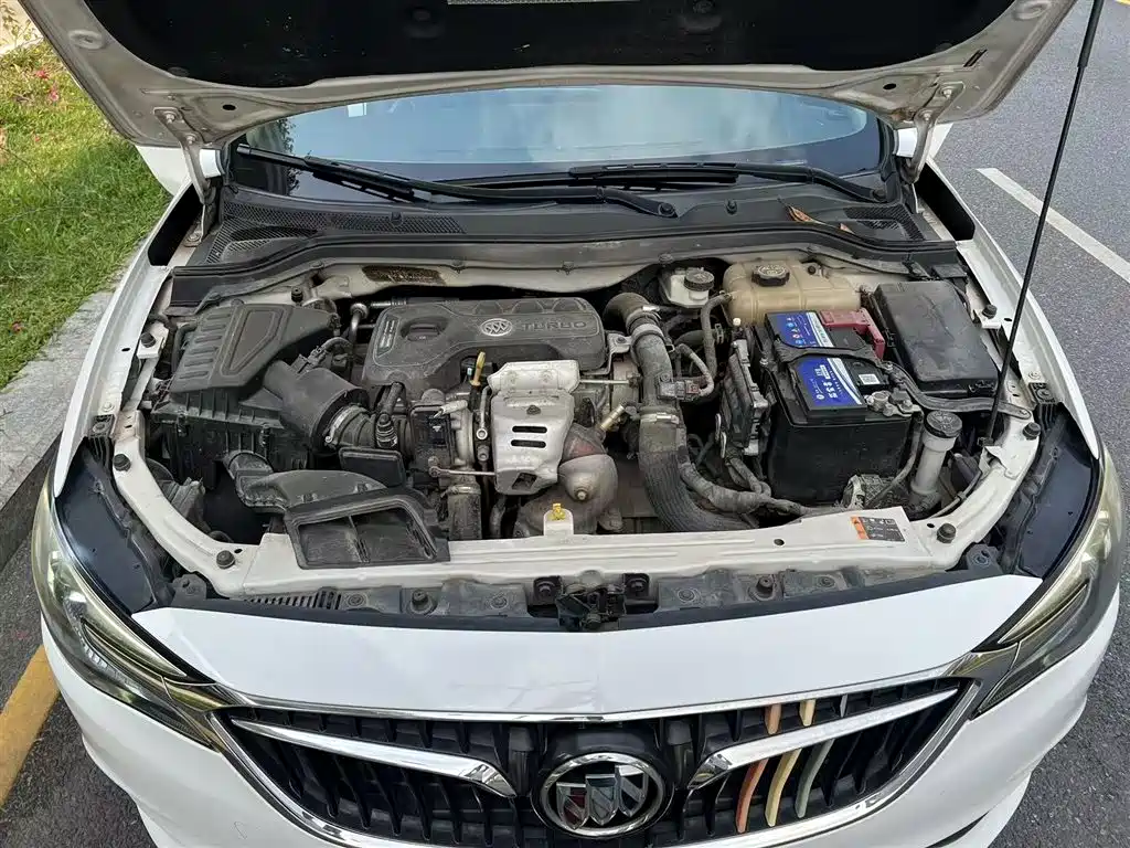 Buick Excelle 2019 — фото 16
