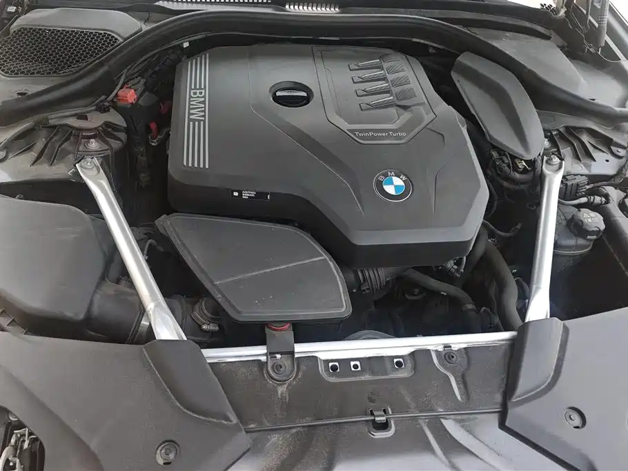 BMW 5 Series 2023 — фото 10