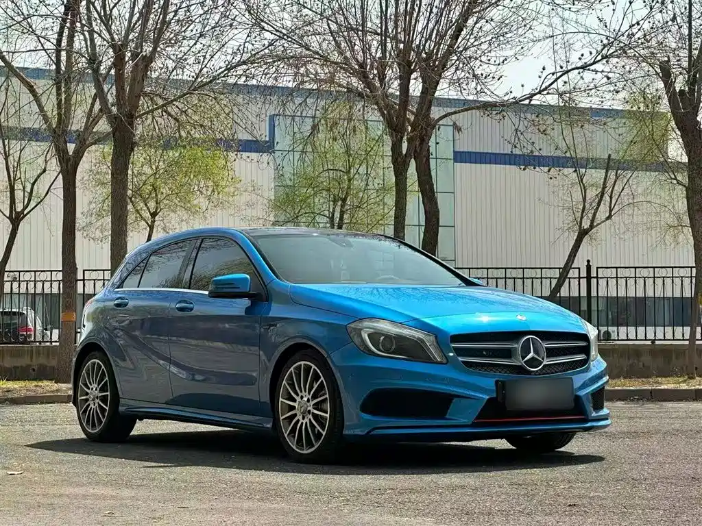 Mercedes-Benz A-Class 2015 — фото 8