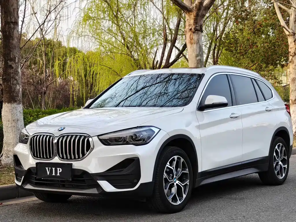 BMW X1 2023 — фото 1
