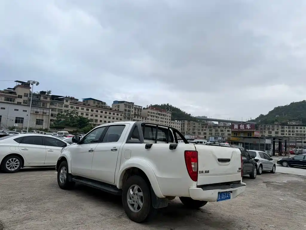 JMC Yuhu 5 2017