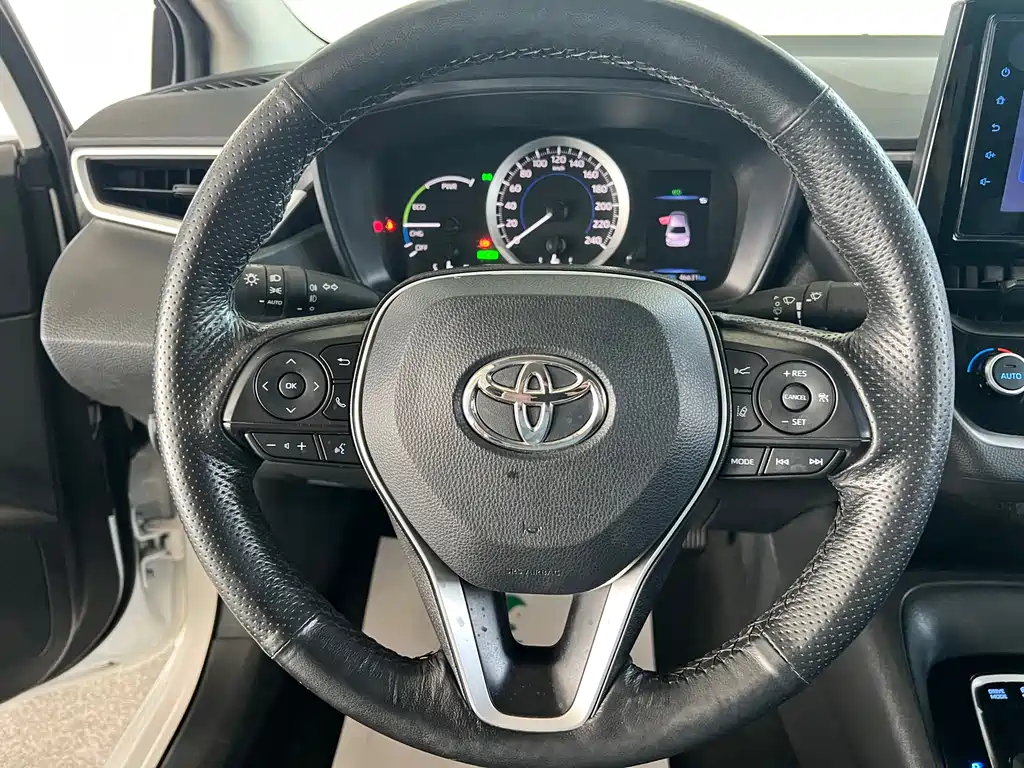 Toyota Corolla 2022 — фото 22