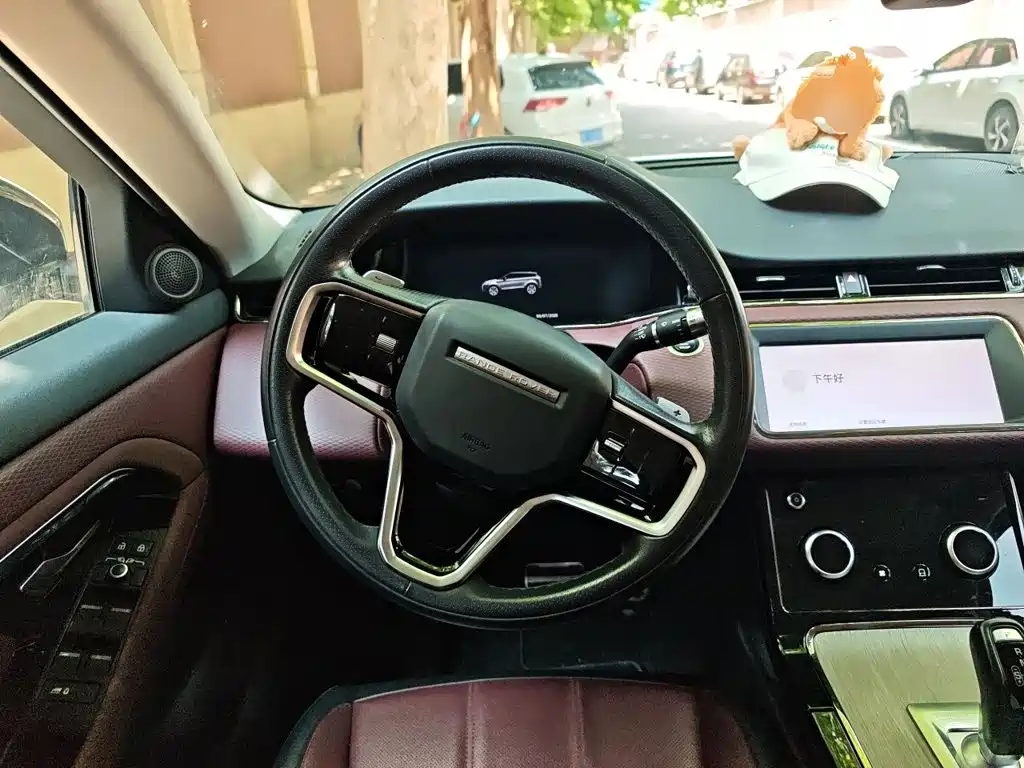 Land Rover Evoque 2022