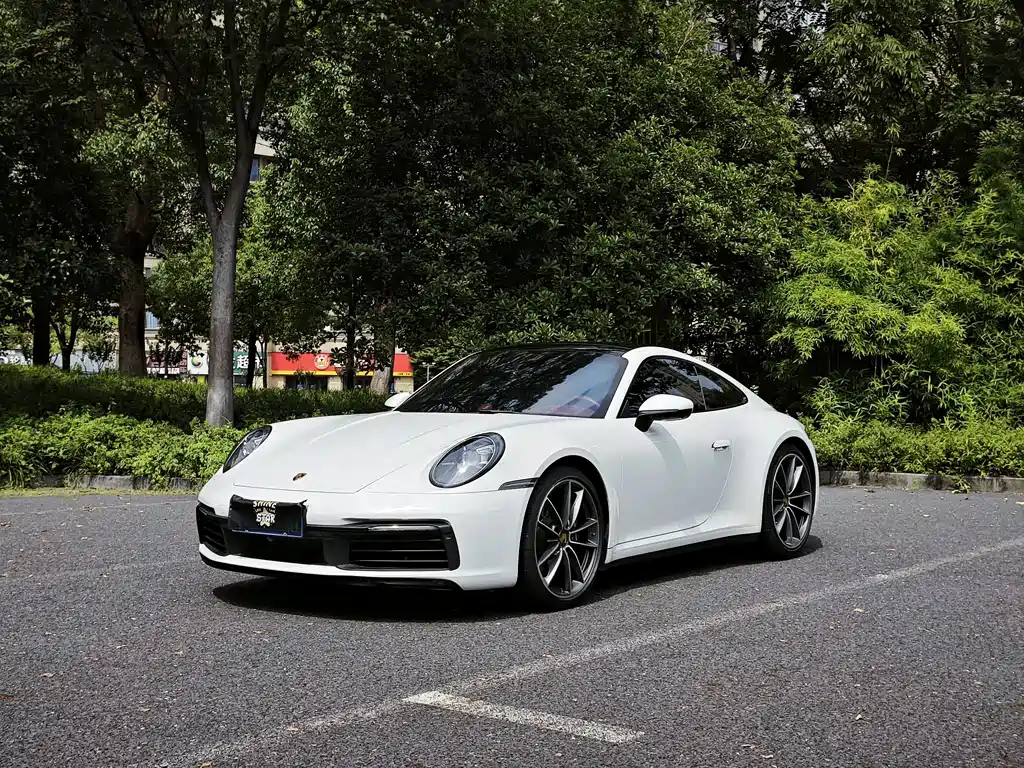 Porsche 911 2021 — фото 1