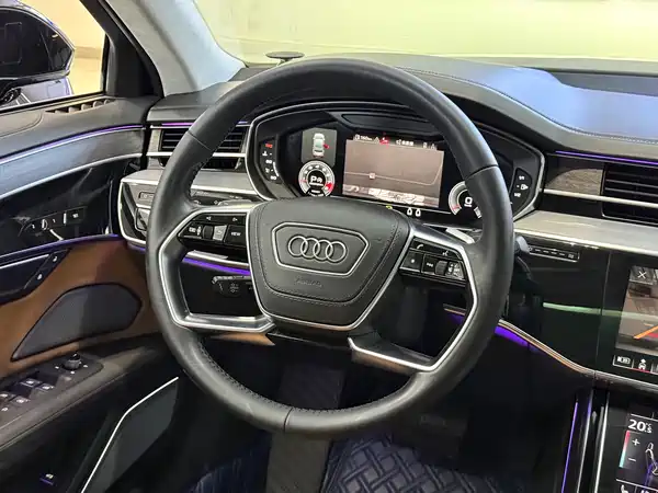 Audi A8 2022