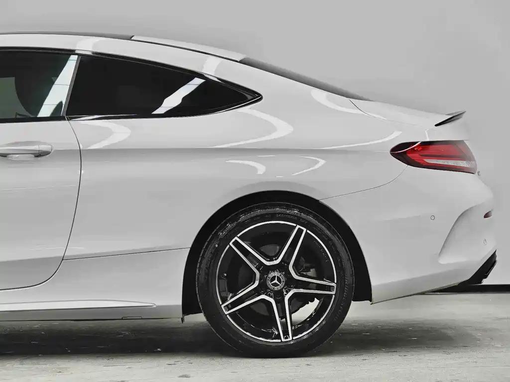 Mercedes-Benz C-Class 2023 — фото 24