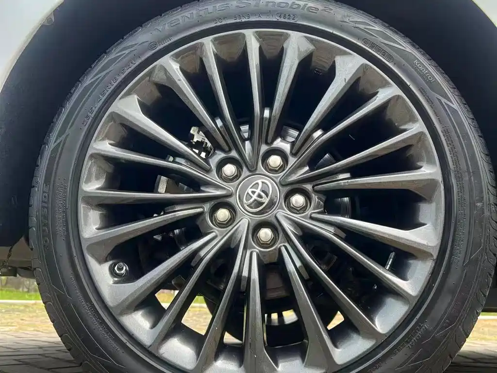 Toyota Avalon 2022 — фото 15