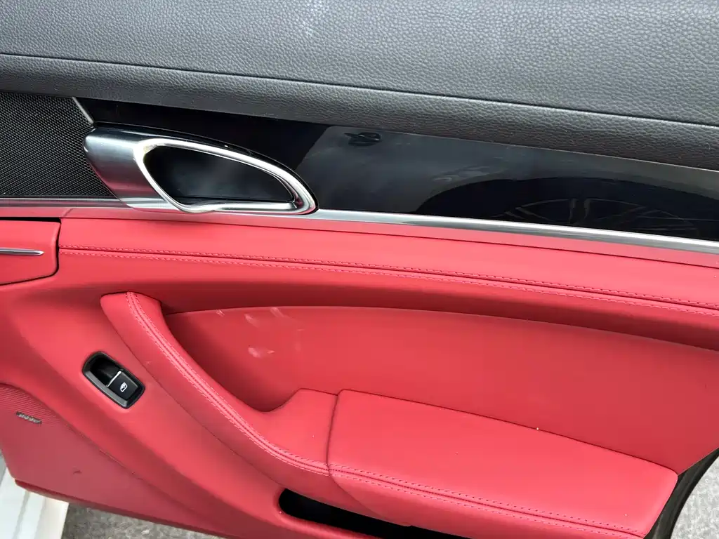Porsche Panamera 2017 — фото 18