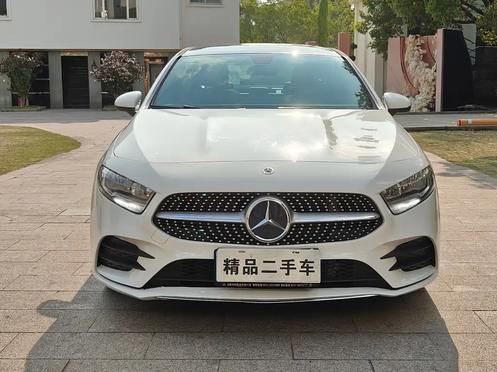 Mercedes-Benz A-Class 2022 — фото 2
