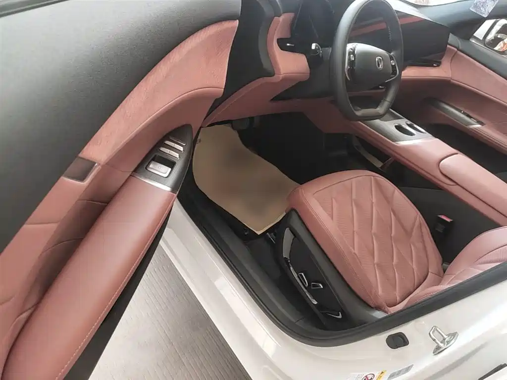 Changan CS75 PLUS 2025 — фото 16