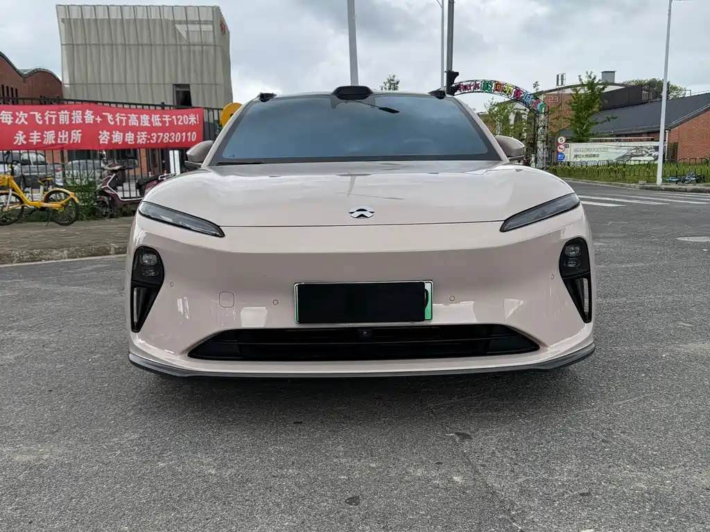NIO ET5 2024