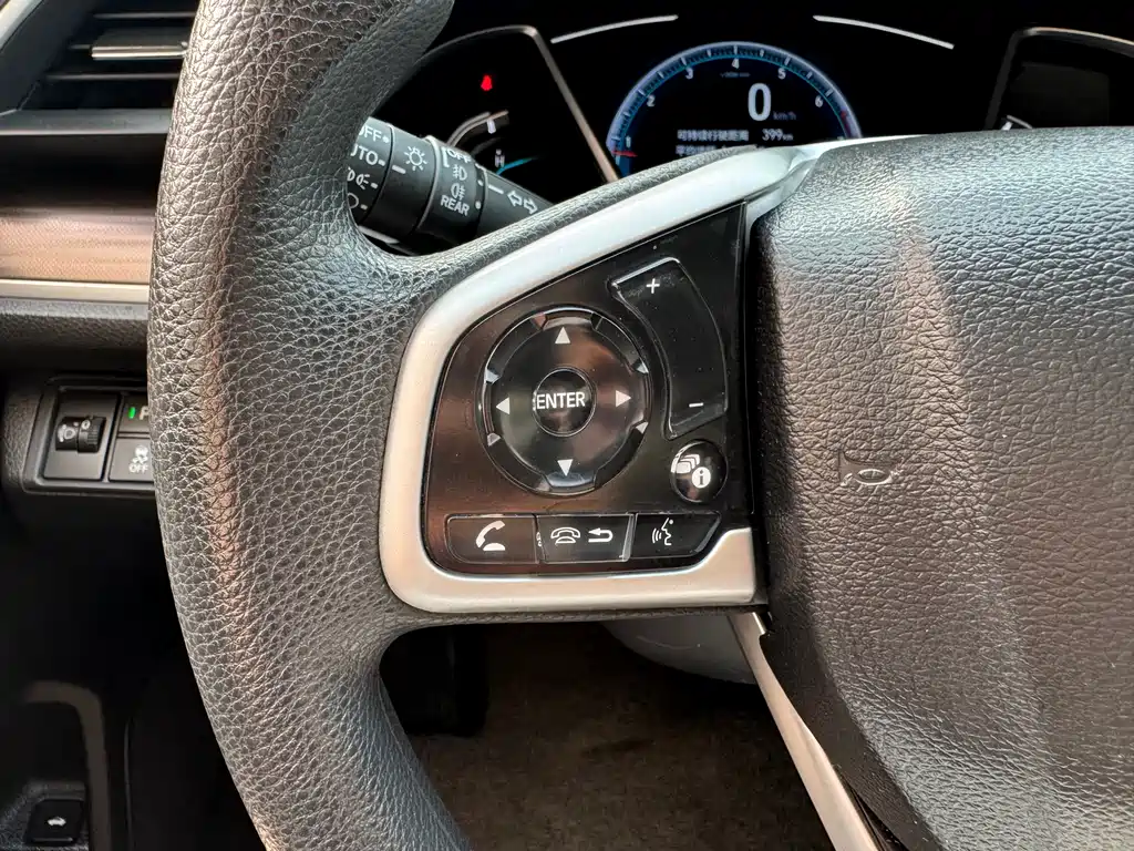 Honda Civic 2020 — фото 17