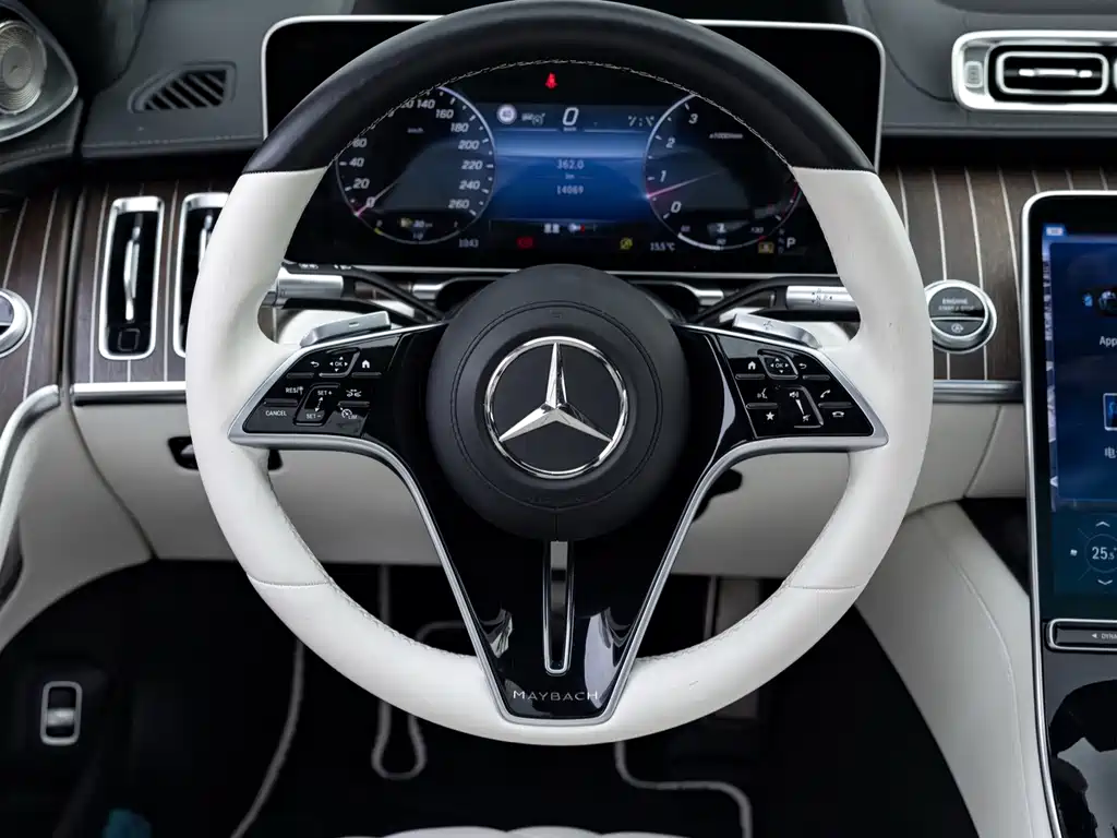 Mercedes-Benz Maybach S-Class 2023 — фото 13