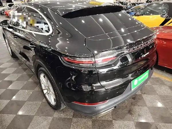 Porsche Cayenne 2021