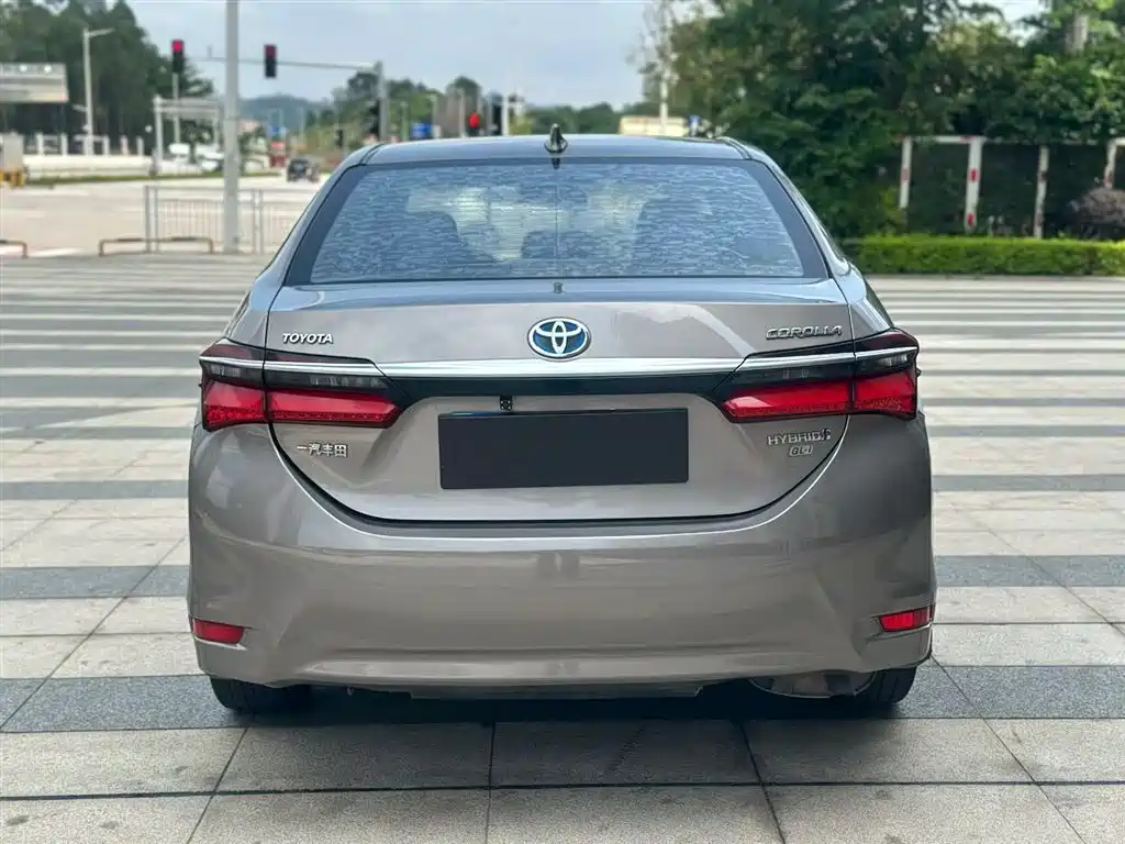 Toyota Corolla 2019 — фото 8