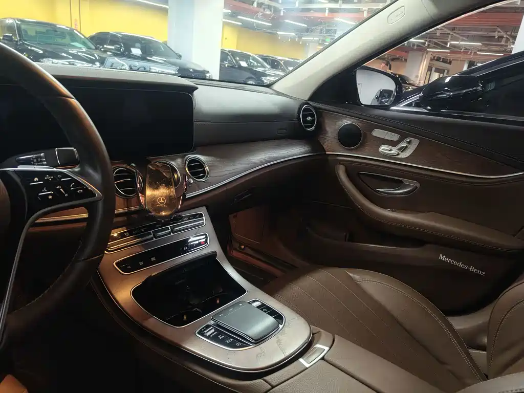 Mercedes-Benz E-Class 2023