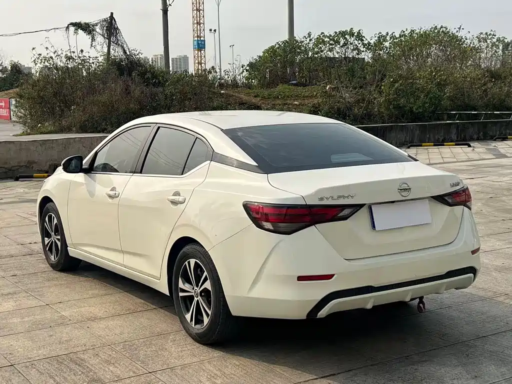 Nissan Sylphy 2022 — фото 4