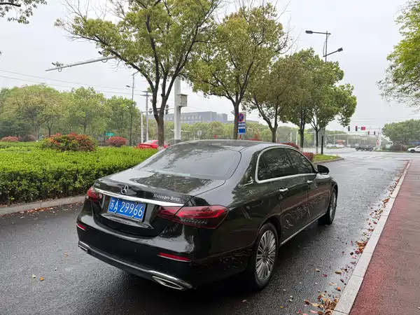 Mercedes-Benz E-Class 2022