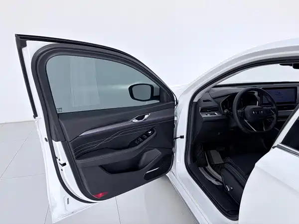 Geely Xingrui 2023