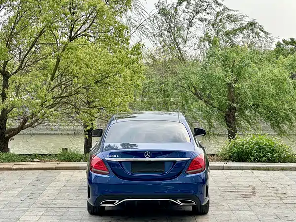 Mercedes-Benz C-Class 2021
