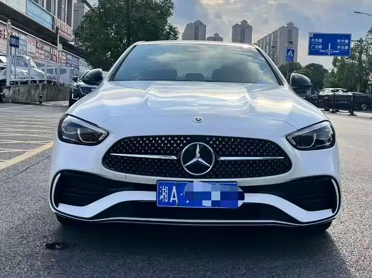 Mercedes-Benz C-Class 2023