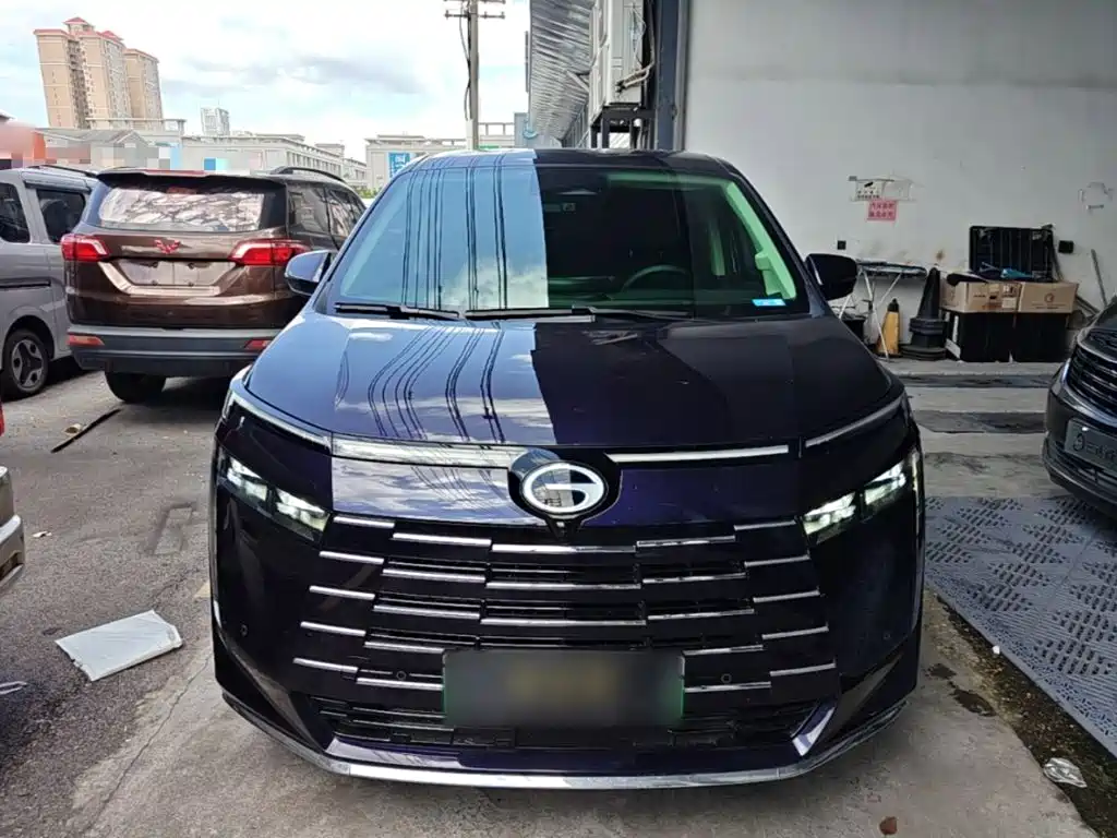 GAC Trumpchi E8 PHEV 2024 — фото 3