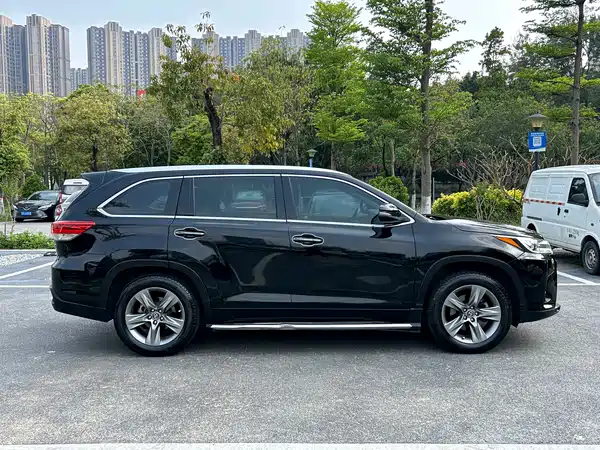 Toyota Highlander 2018