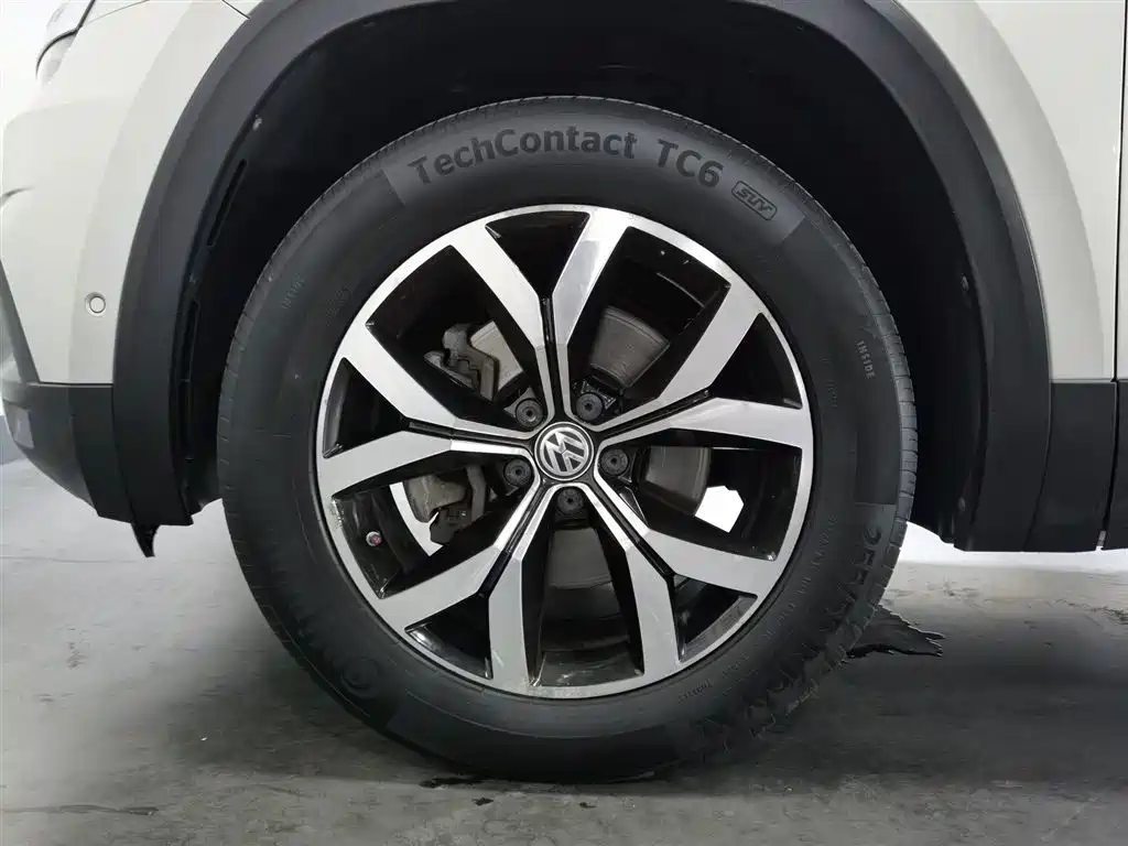 Volkswagen Teramont 2017 — фото 17
