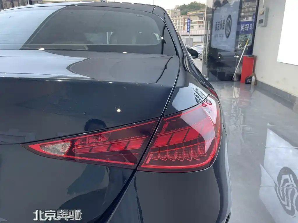 Mercedes-Benz C-Class 2021