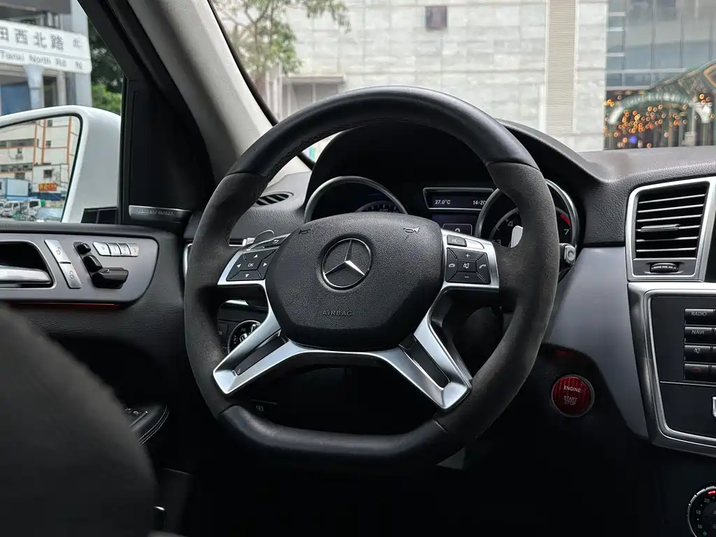 Mercedes-Benz M-Class AMG 2015 — фото 11