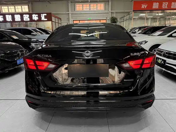 Nissan Teana 2021