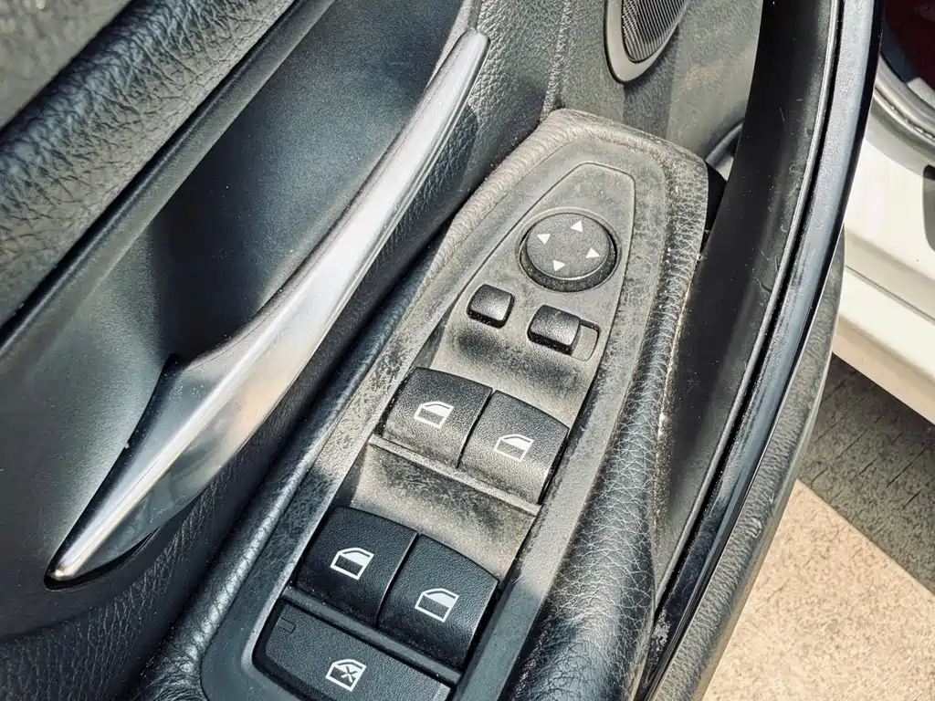 BMW 3 Series 2013 — фото 16