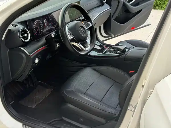 Mercedes-Benz E-Class 2017