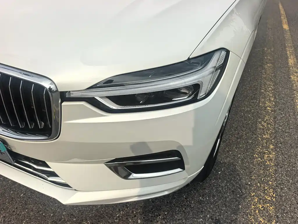 Volvo XC60 2019 — фото 14