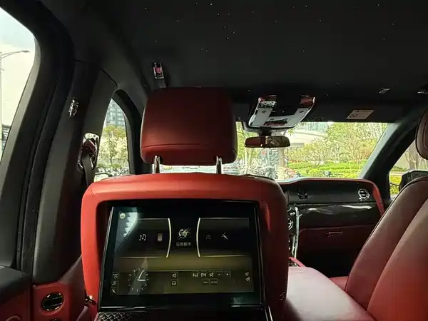Rolls-Royce Cullinan 2022